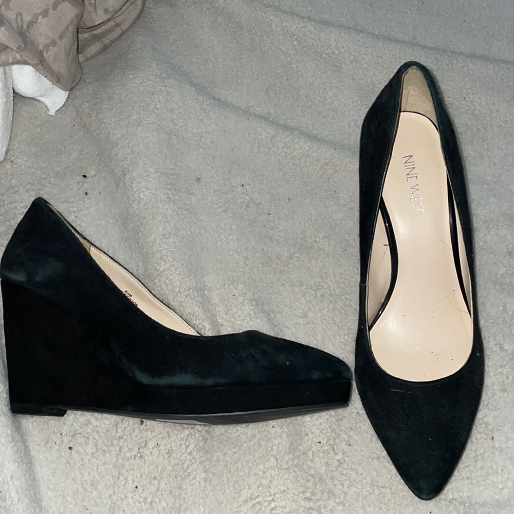Nine West black suede wedges